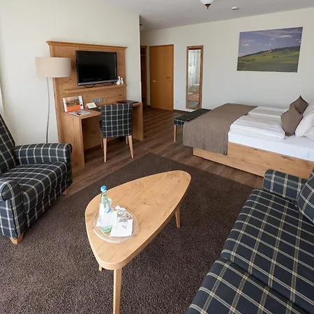 フェッツァース ラントホテル ホテル