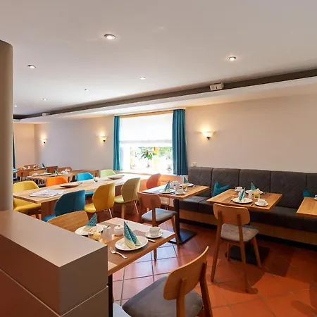 Fetzers Landhotel Отель 4*